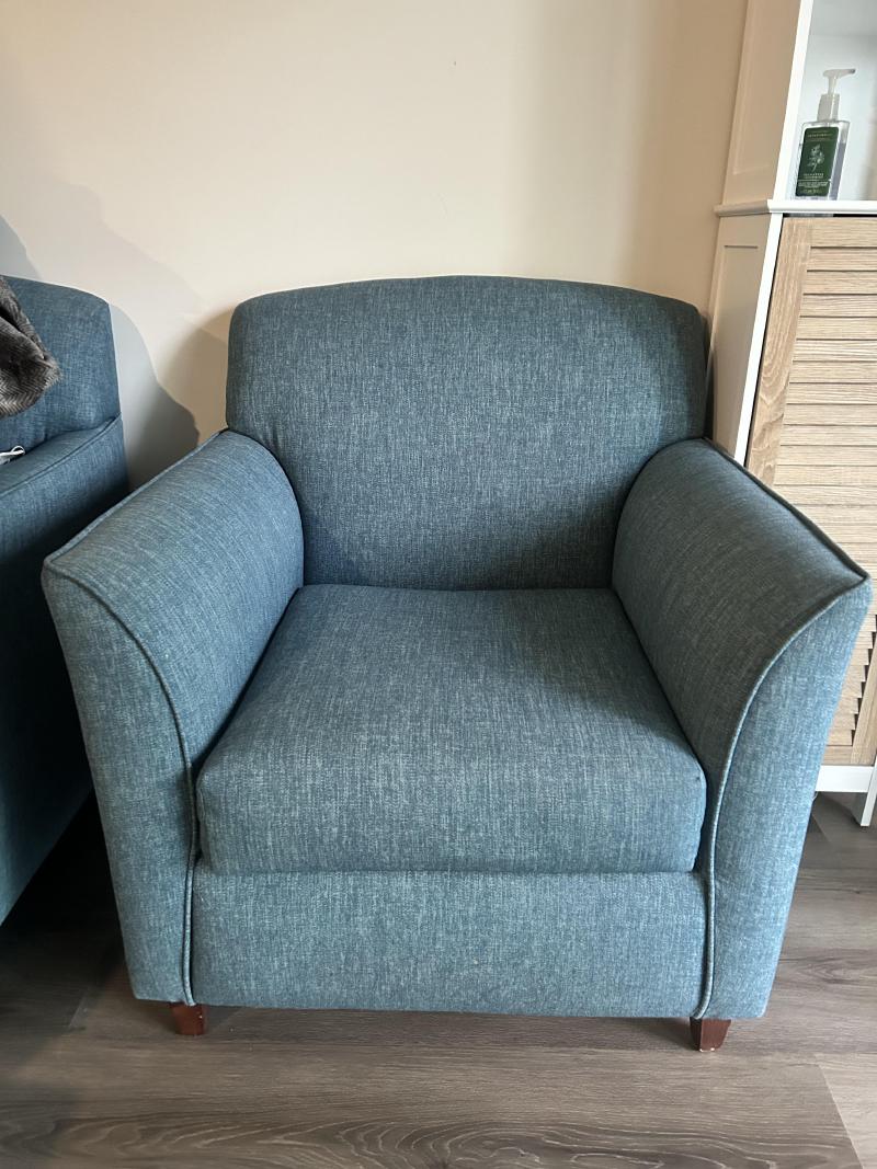 Armchair / Fauteuil