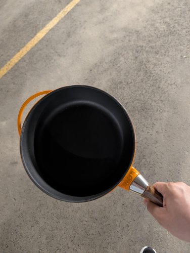 Frying pan removable wooden handle