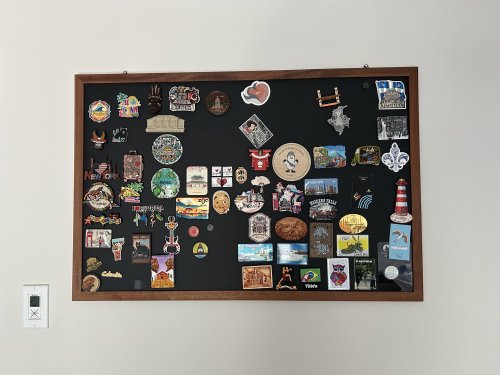 Magnet Display Board / Tableau Magnétique