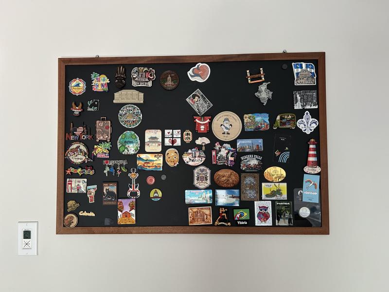 Magnet Display Board / Tableau Magnétique
