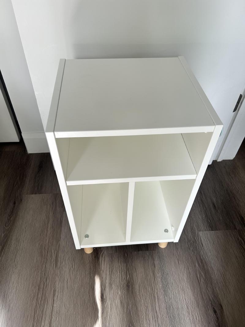Nightstand / Chevet  (IKEA)