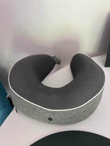 Travel Neck Pillow / Oreiller de voyage